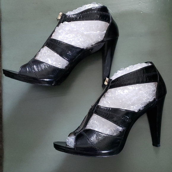 EUC Michael Kors Heels - Picture 7 of 9